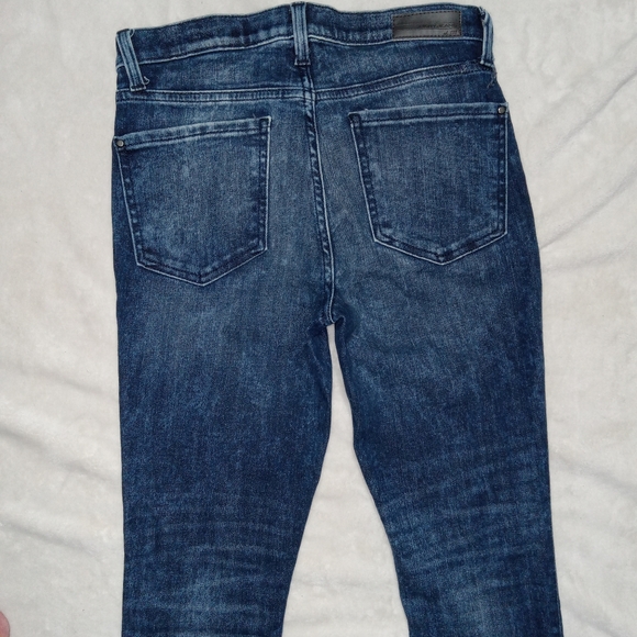 DKNY EUC Dark Denim Acid Wash Cropped Capri Jeans size 2 - Picture 4 of 10